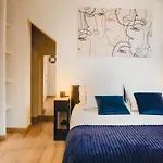 Tatil Evi 36 2 L Air Marin Penthouse Clim Free Park Ecran Geant Netflix Acces Direct Autoroute Et Narbonne