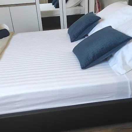 36 2 L'air Marin Penthouse Climatise Netflix Stationnement Gratuit Acces Direct Autoroutes Et Plages