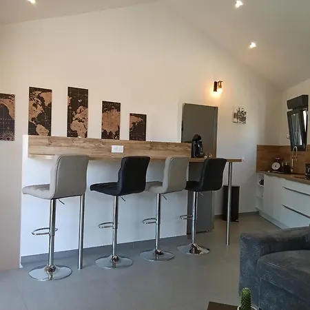 度假居 36 2 L'air Marin Penthouse Climatise Netflix Stationnement Gratuit Acces Direct Autoroutes Et Plages *