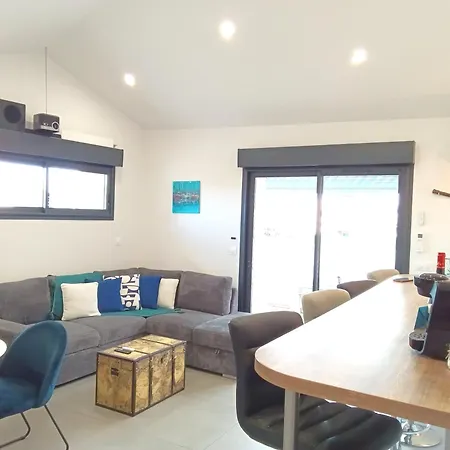 度假居 36 2 L'air Marin Penthouse Climatise Netflix Stationnement Gratuit Acces Direct Autoroutes Et Plages *