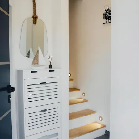 度假居 36 2 L'air Marin Penthouse Climatise Netflix Stationnement Gratuit Acces Direct Autoroutes Et Plages 纳博讷