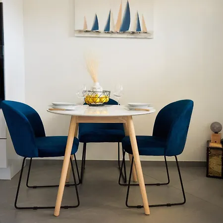 36 2 L Air Marin Penthouse Clim Free Park Ecran Geant Netflix Acces Direct Autoroute Et Feriehus